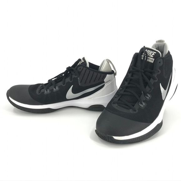 nike versatile basketball shoes
